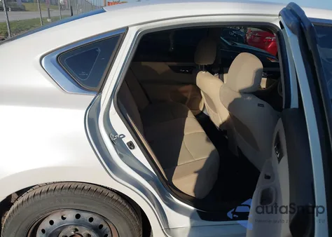 2015 Nissan Altima 2.5 S from USA, damaged, VIN 1N4AL3AP2FC195301